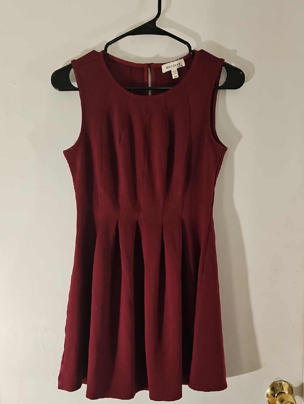 Monteau Sleeveless Burgundy Fit-and-Flare Dress. M